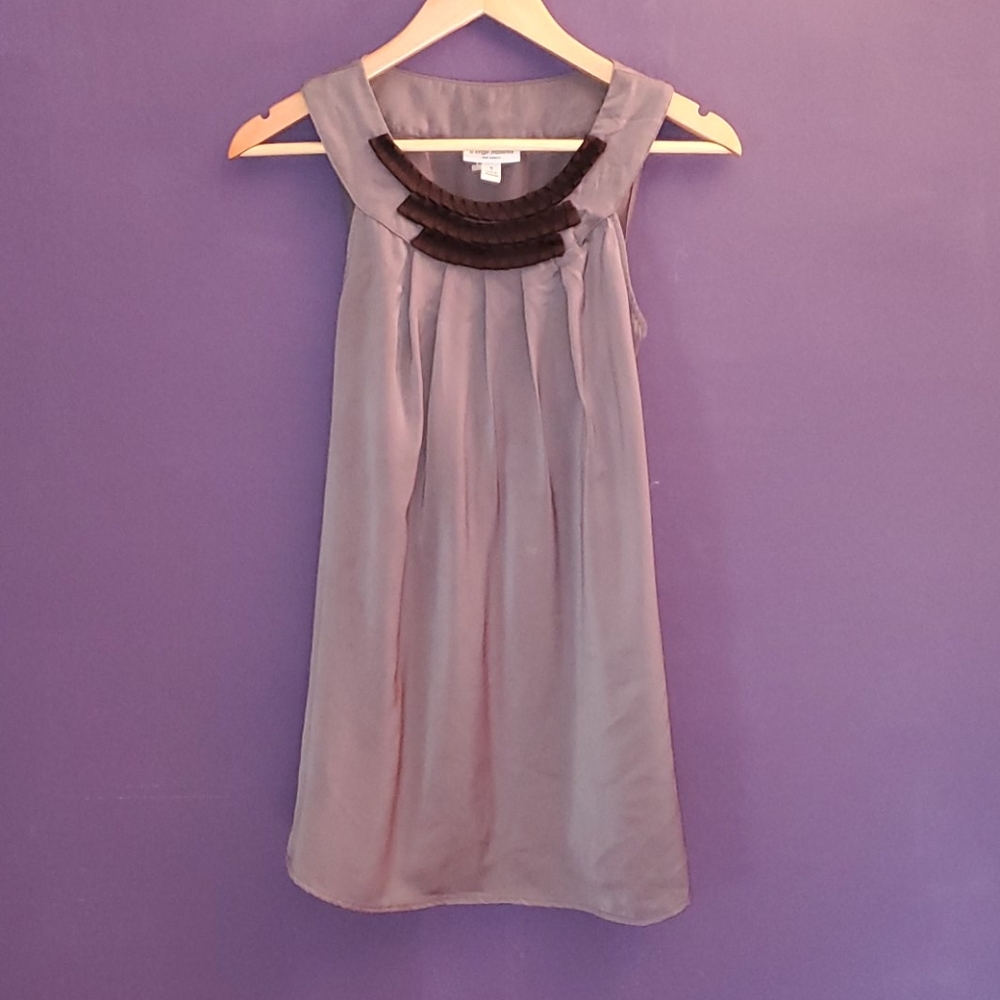 Elegant, Formal, Sleeveless Maternity Blousr